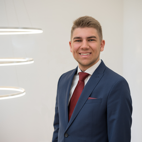 Finanzmakler Versicherungsmakler Lukas Wagner