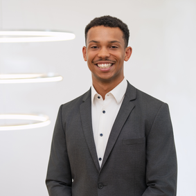 Finanzmakler der DKG Faraj Jaster