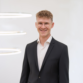 Finanzmaklerassistent der DKG